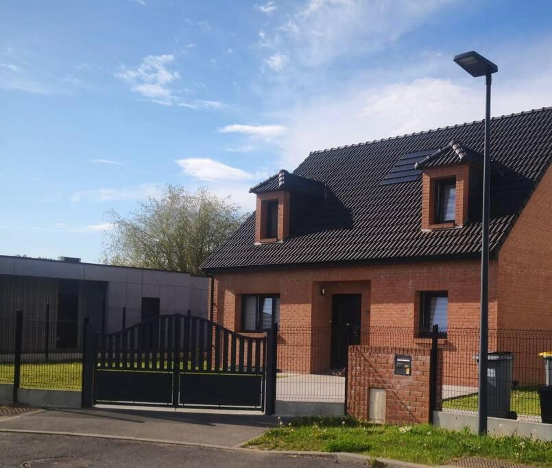 Maison Individuelle, Campagne, 3 Chambres, Baignoire Balneo 2 Places Genech Экстерьер фото